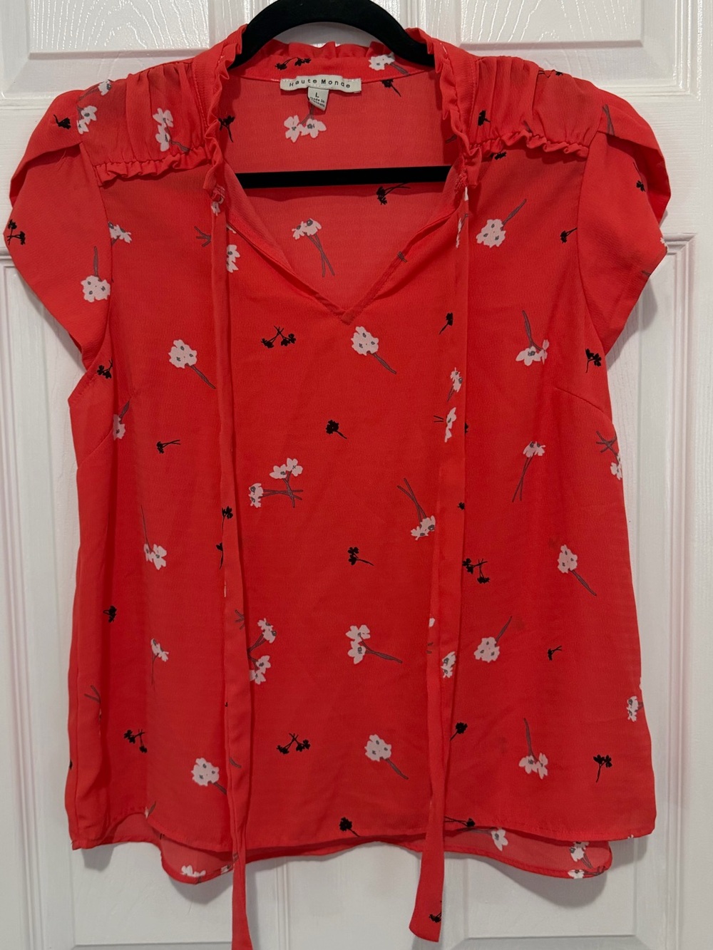 🌟3/$12🌟 Haute Monde Bright Coral Floral Tie-Neck Blouse